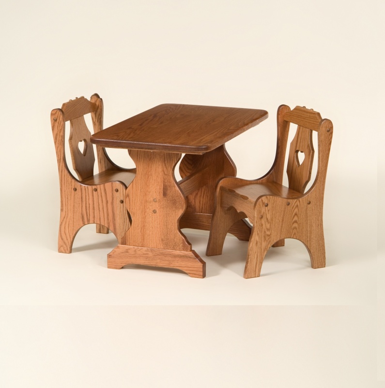 childrens table and 2 chairs